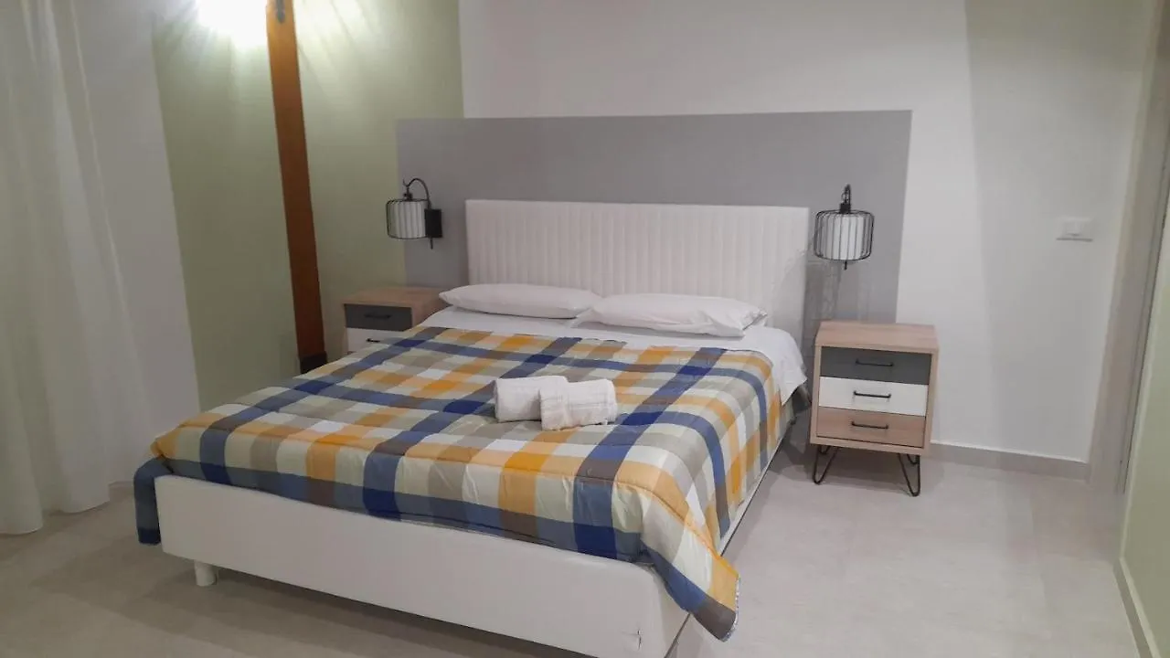 I Faraglioni Comfort Rooms テッラジーニ ベッド・アンド・ブレックファスト