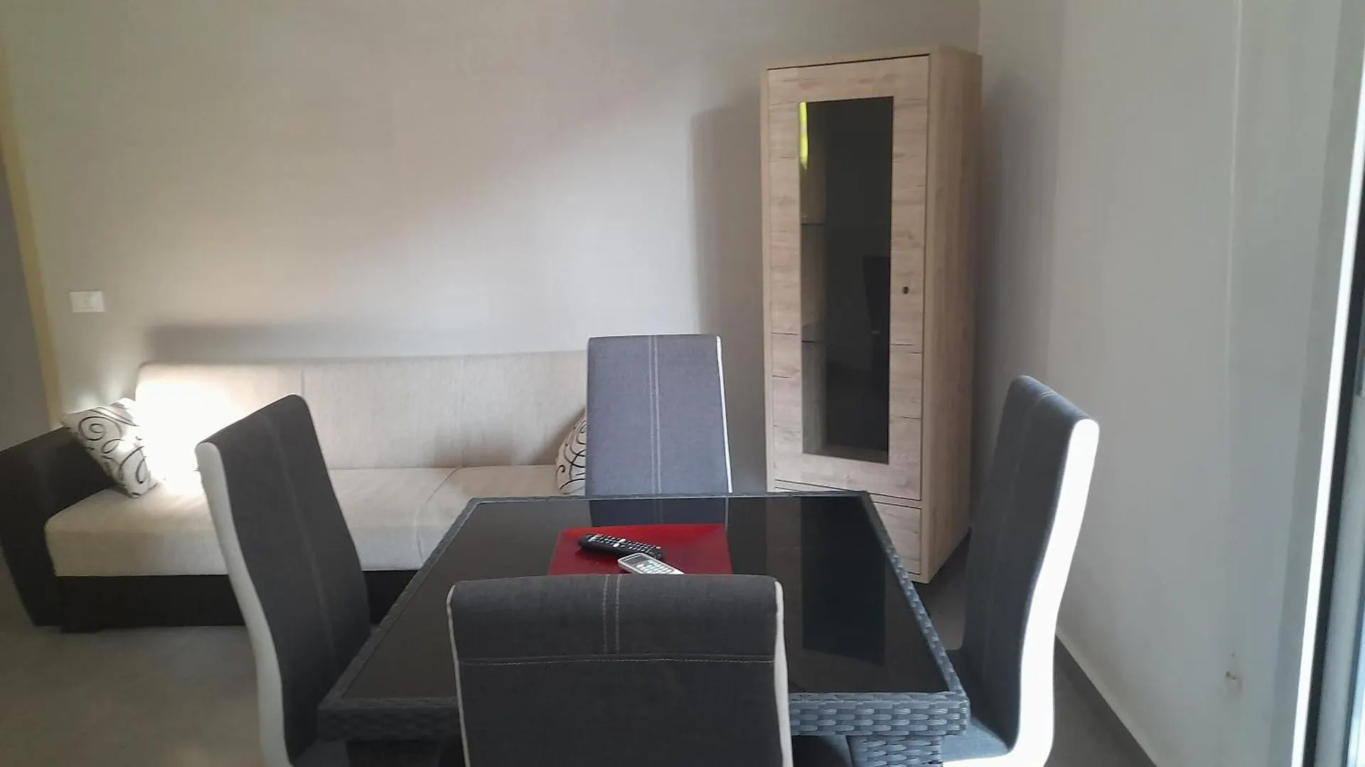 I Faraglioni Comfort Rooms Terrasini 2*,
